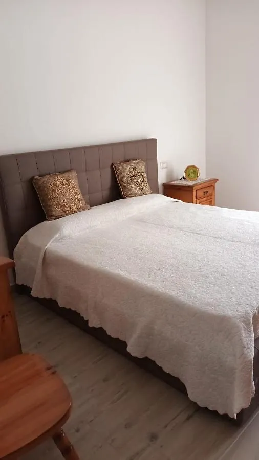 فندق بلدية آسمينيفي  Casa Fiorita 0*, بلدية آسميني