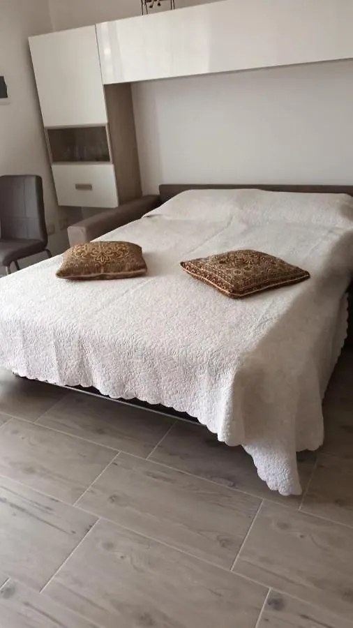 Casa Fiorita Hotel Assemini Affittacamere